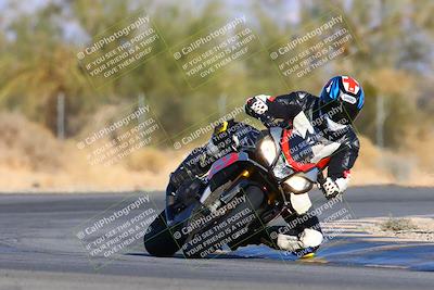 media/Jan-08-2022-SoCal Trackdays (Sat) [[1ec2777125]]/Turn 2 (150pm)/